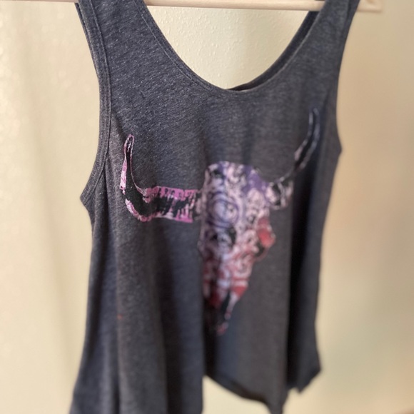 Flowy Tank - Picture 3 of 4